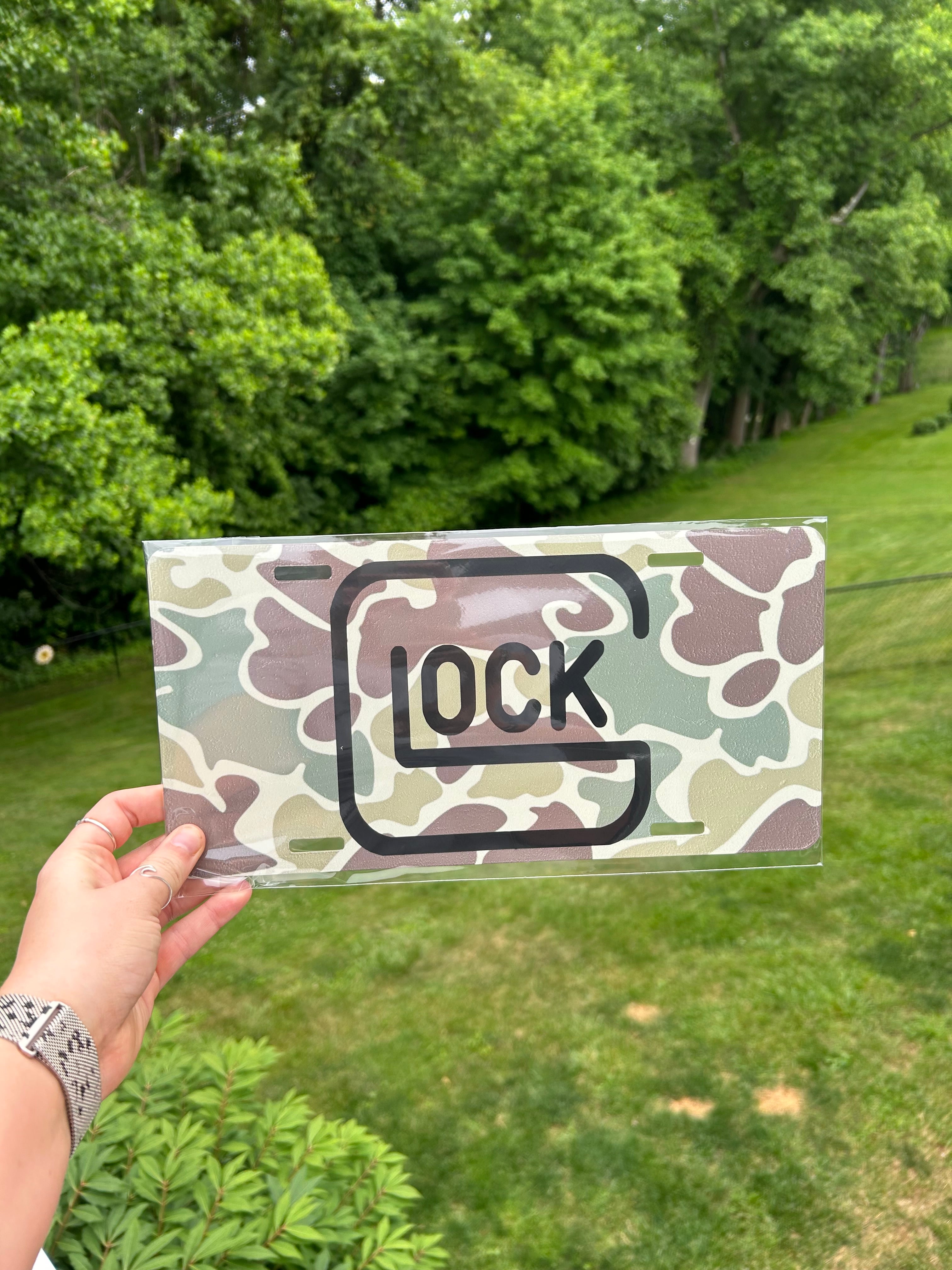 GLOCK LICENSE PLATE image 0