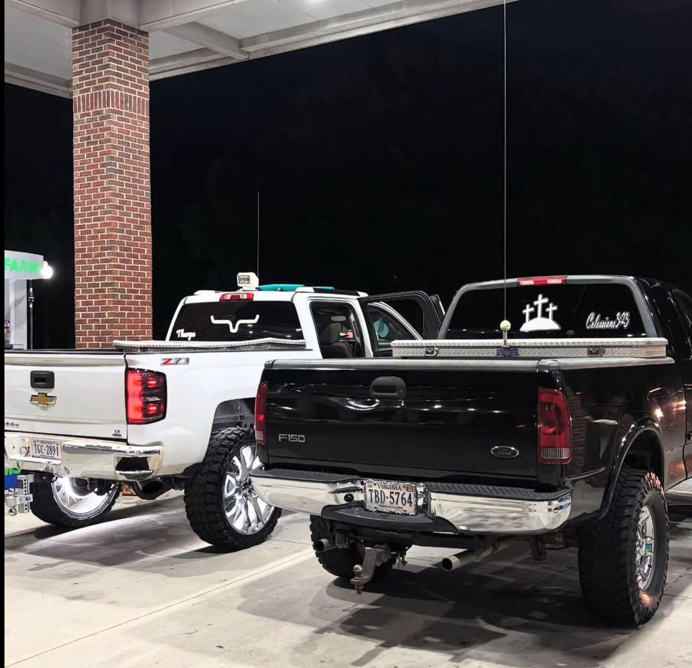 TRUCK CLUBS