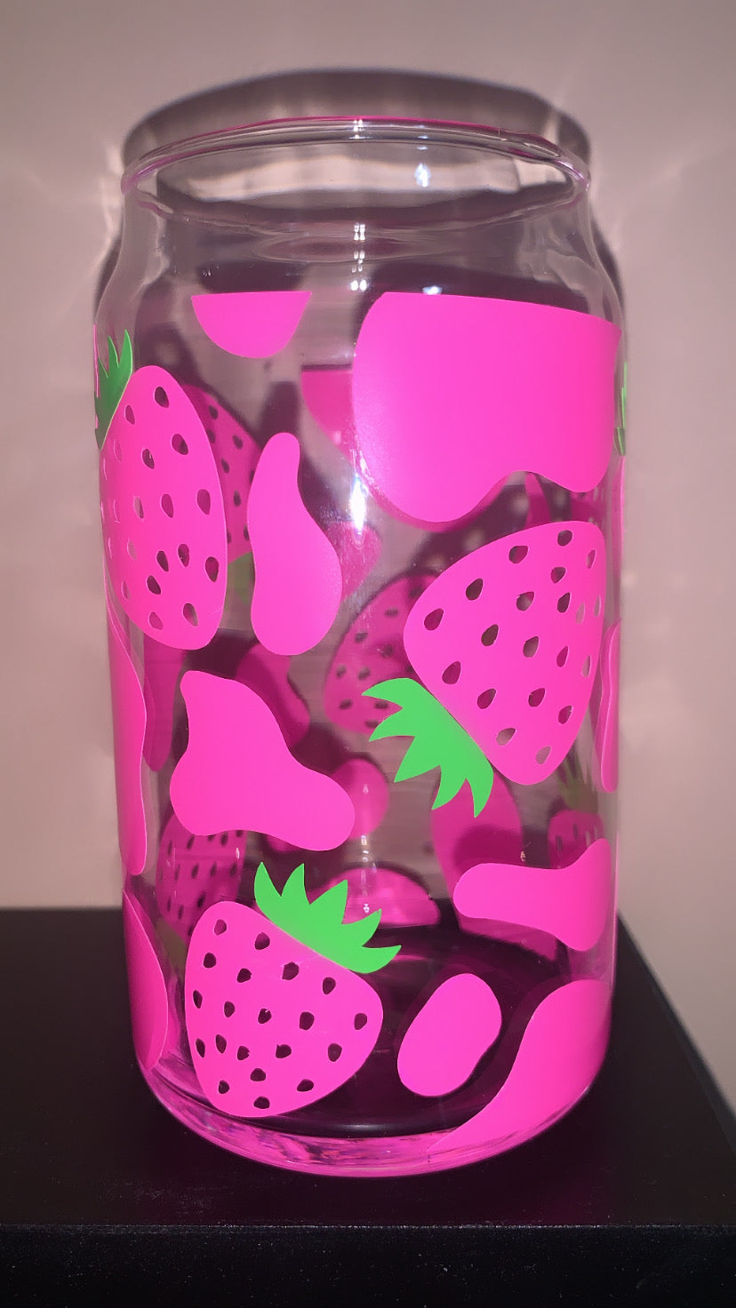 Strawberry Cow Glass image 0