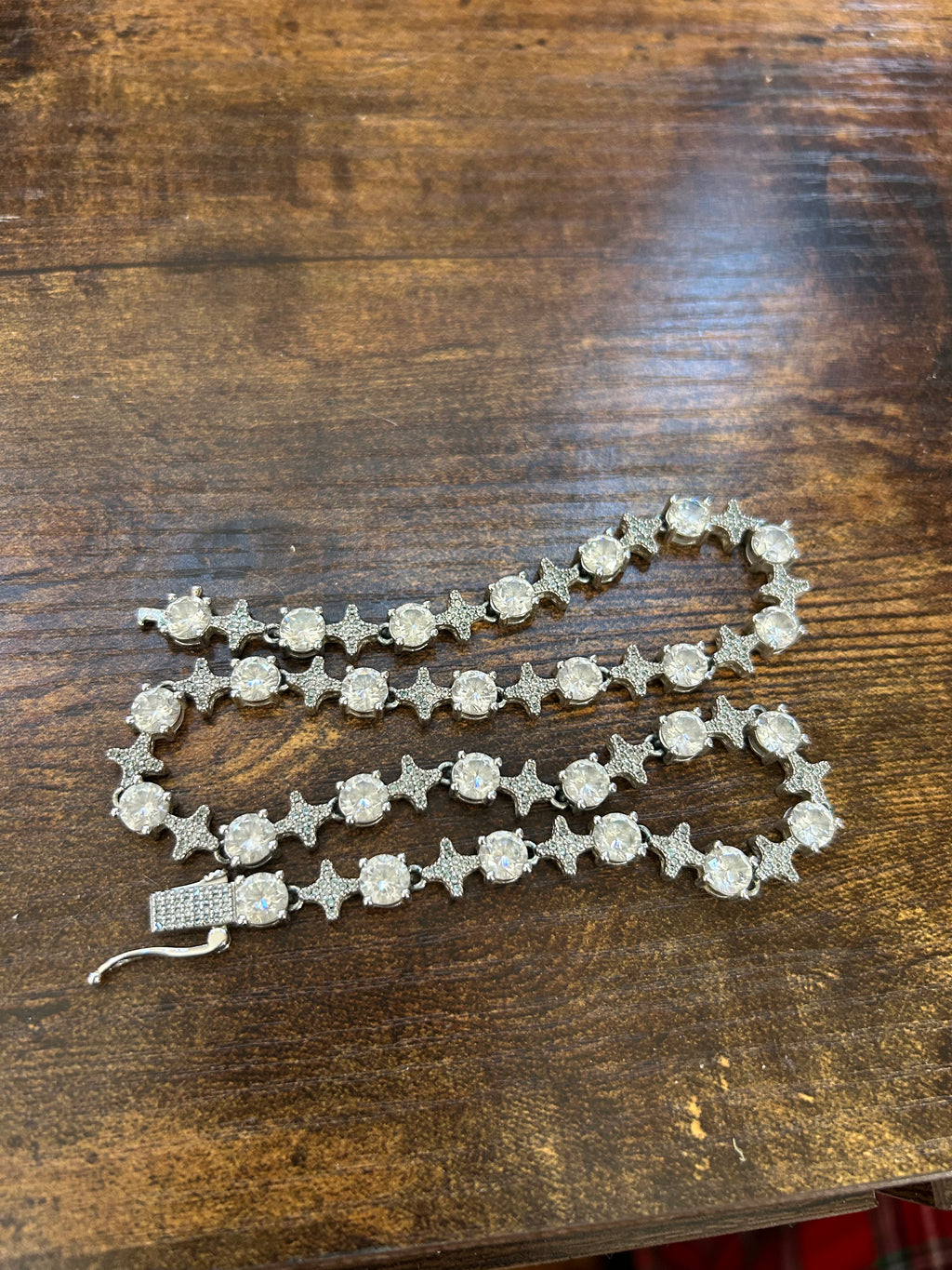 GLD 16 inch Round Stone Star Tennis Chain in White Gold - 8mm