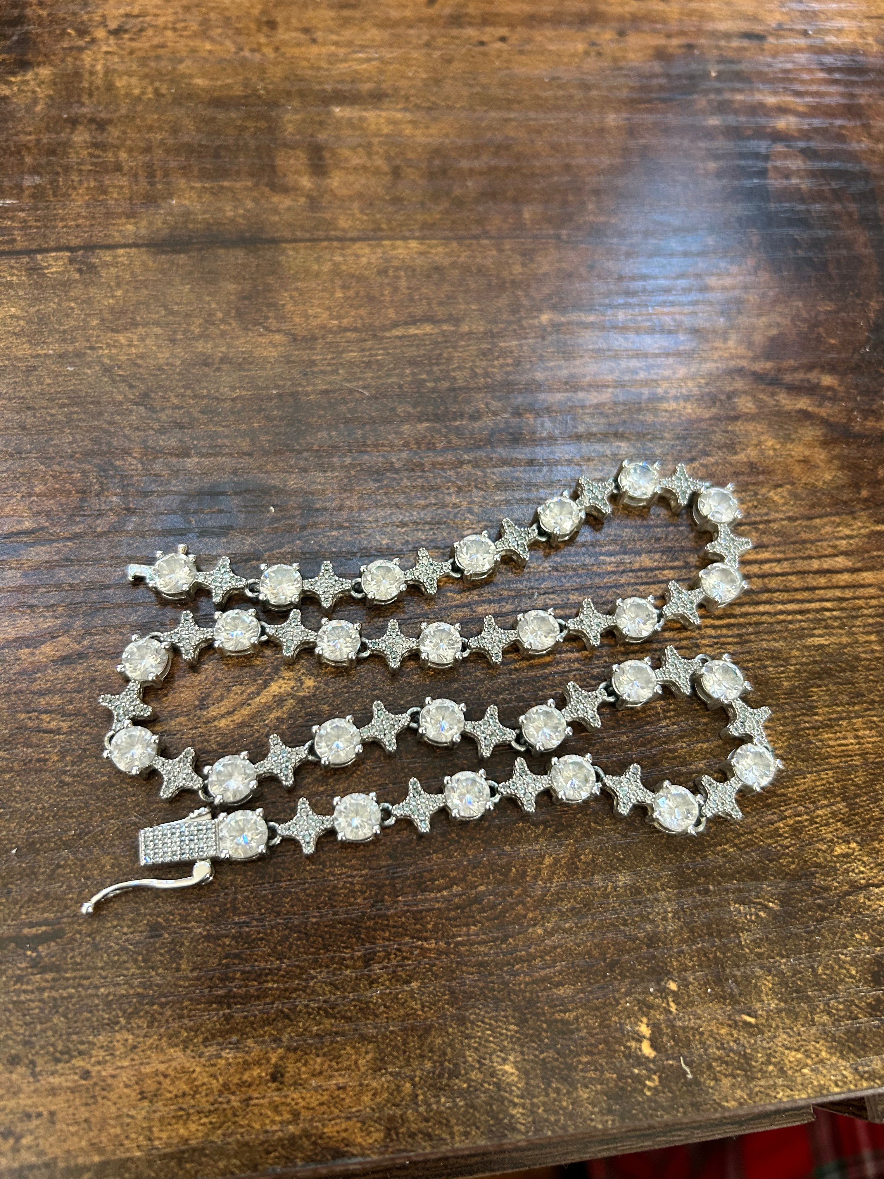 GLD 16 inch Round Stone Star Tennis Chain in White Gold - 8mm
