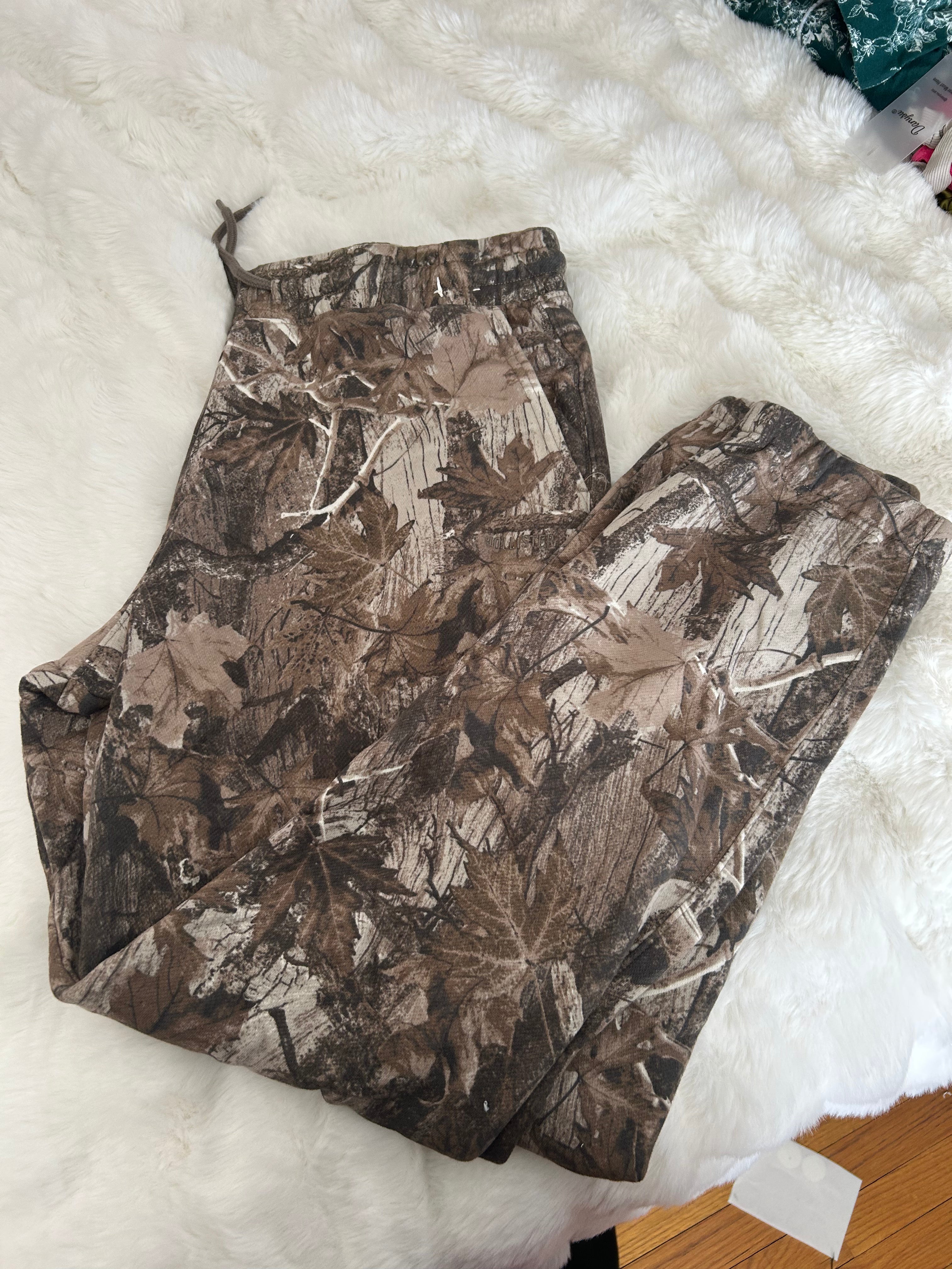 HOLLISTER JOGGERS SIZE L