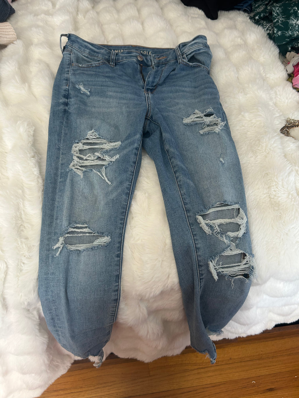 AMERICAN EAGLE JEANS SIZE 10 HIGH RISE