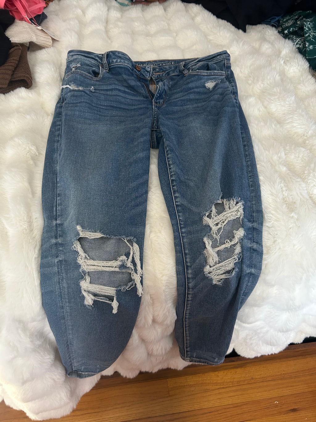 AMERICAN EAGLE JEANS SIZE 14 HIGH RISE