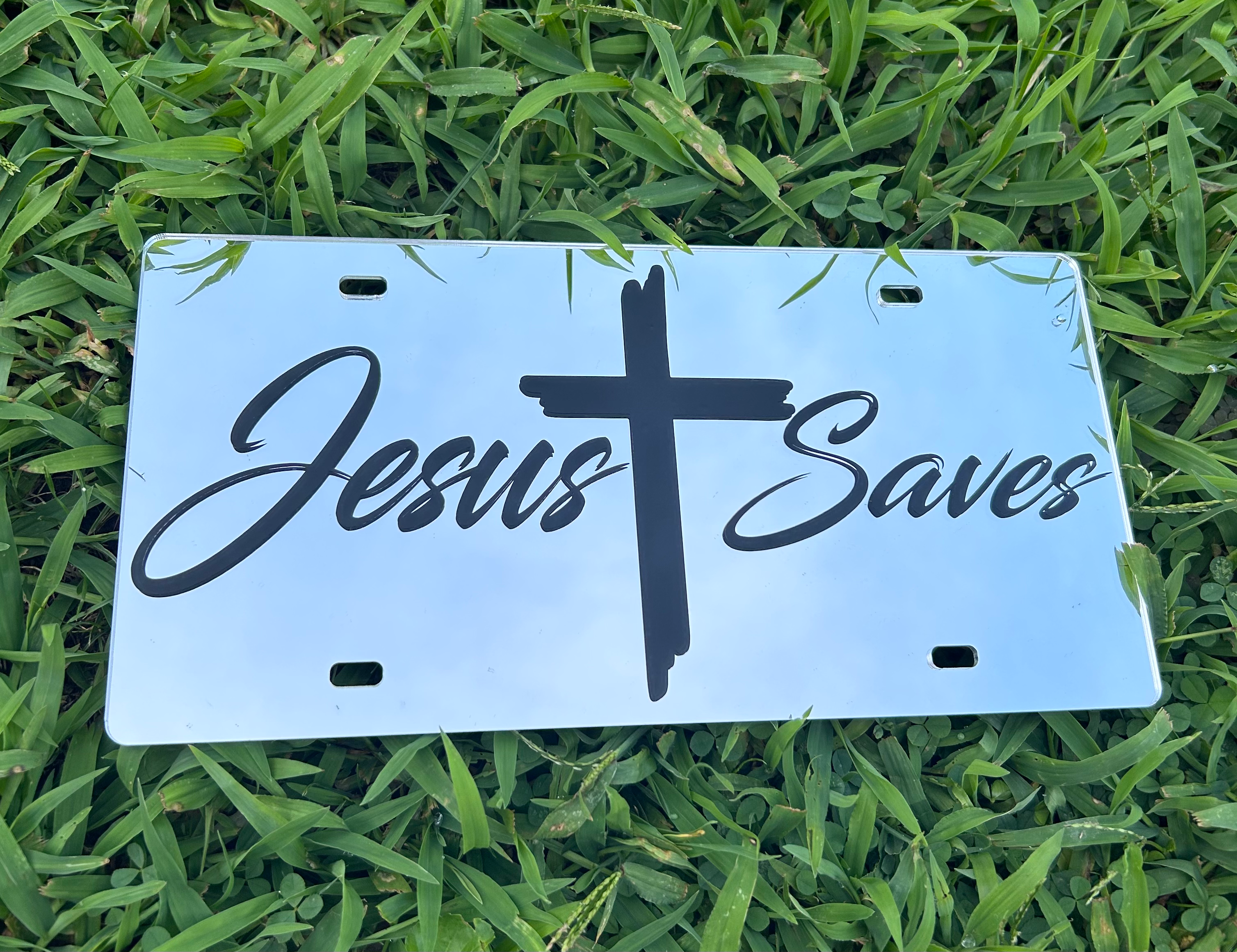 JESUS SAVES LICENSE PLATE image 0